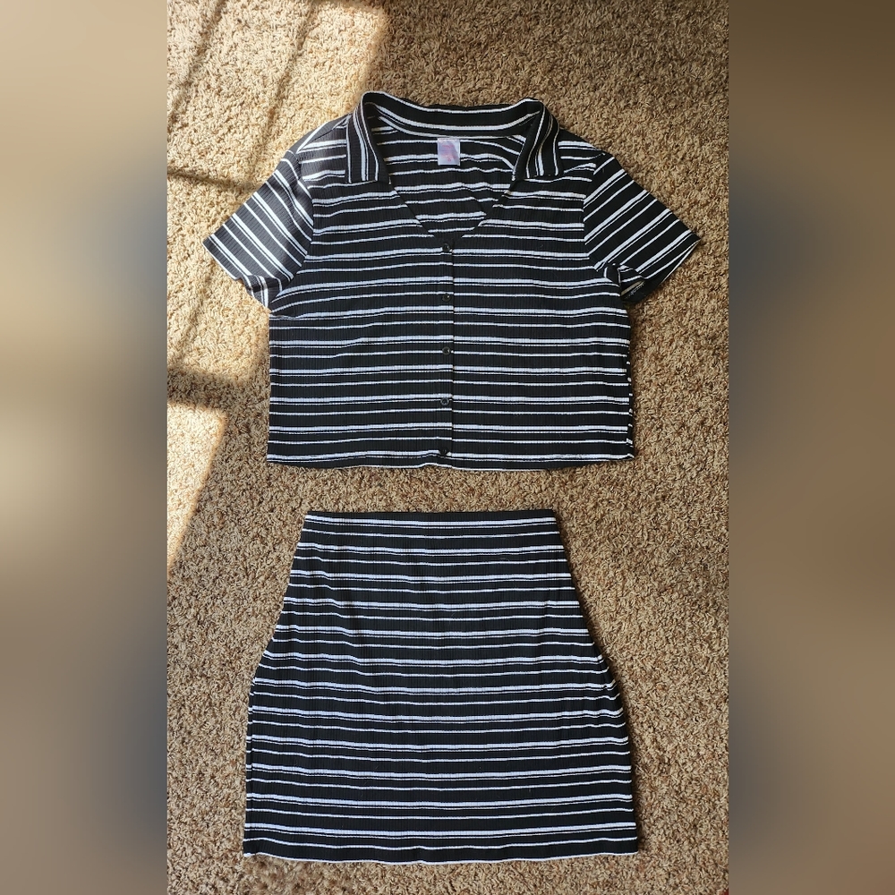 Striped B&W Cropped T-Shirt and Skirt